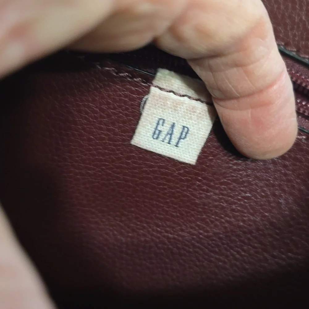 GAP FAUX LEATHER‎ Burgundy Convertible Backpack/Shoulder Bag